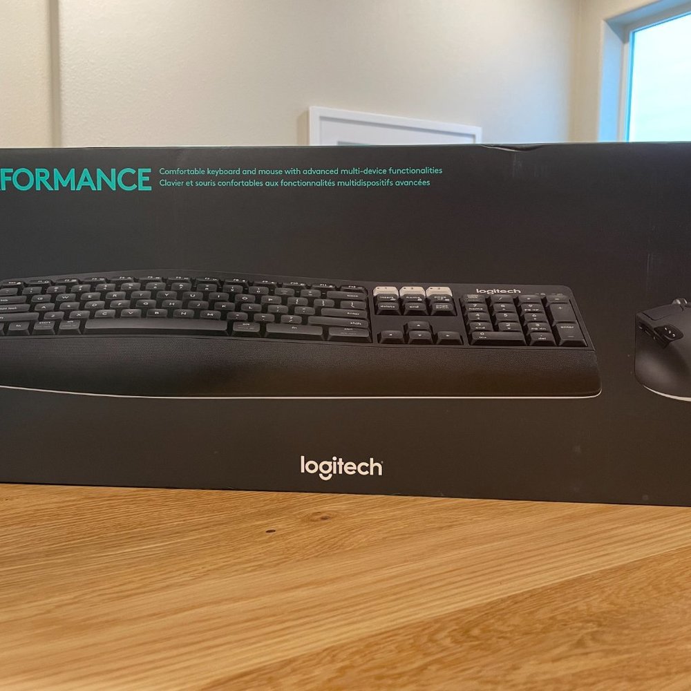 New In Box Logitech MK850 Keyboard and Mouse